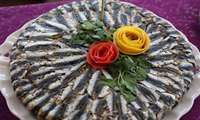 Iranian fishermen catch over 840 tons of Kilka fish in a month