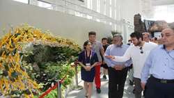 Visit of the Deputy Minister of Jihad-Agriculture from the International Seed Park in China
